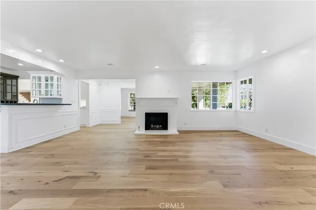 $25,000 | 515 Kings Place, Newport Beach, CA 92663