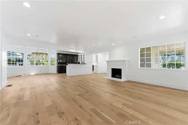 $25,000 | 515 Kings Place, Newport Beach, CA 92663