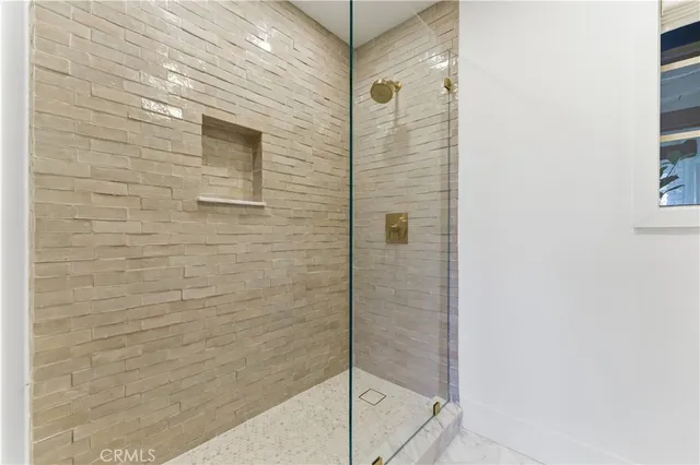 $25,000 | 515 Kings Place, Newport Beach, CA 92663