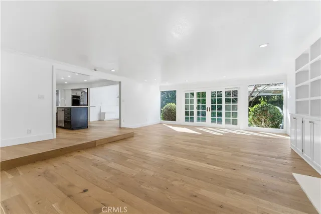 $25,000 | 515 Kings Place, Newport Beach, CA 92663