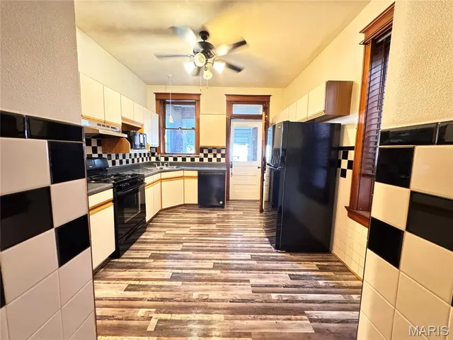 $1,200 | 4250 Michigan Avenue, Unit B, St. Louis, MO 63111