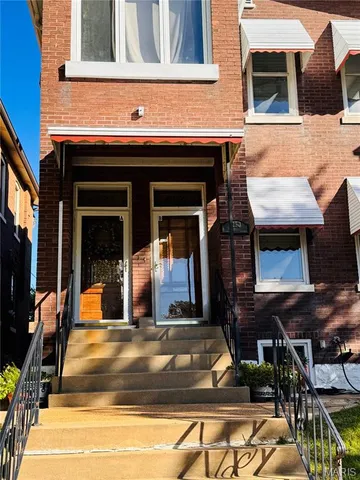 $1,200 | 4250 Michigan Avenue, Unit B, St. Louis, MO 63111