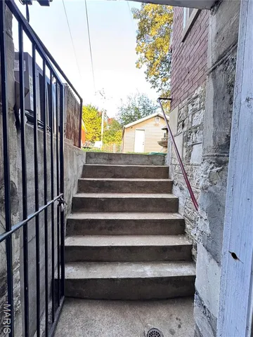 $1,200 | 4250 Michigan Avenue, Unit B, St. Louis, MO 63111