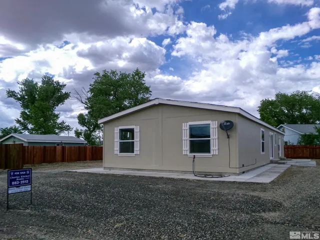 $299,000 | 6 Smoketree Lane, Yerington, NV 89447