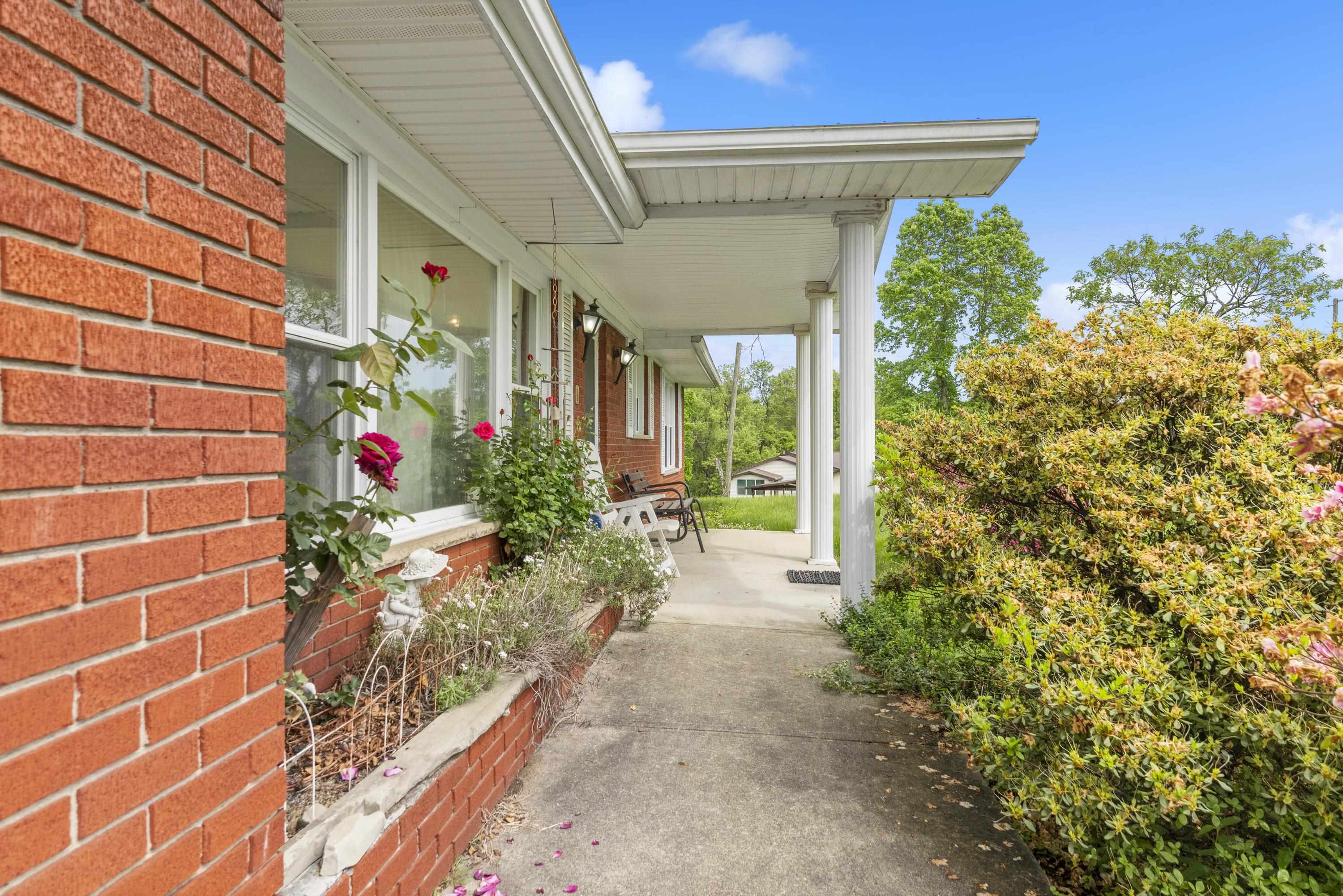 550 Old Buckley Road Ashland, KY 41102 - Photo 5 of 33 Gallery Image 5