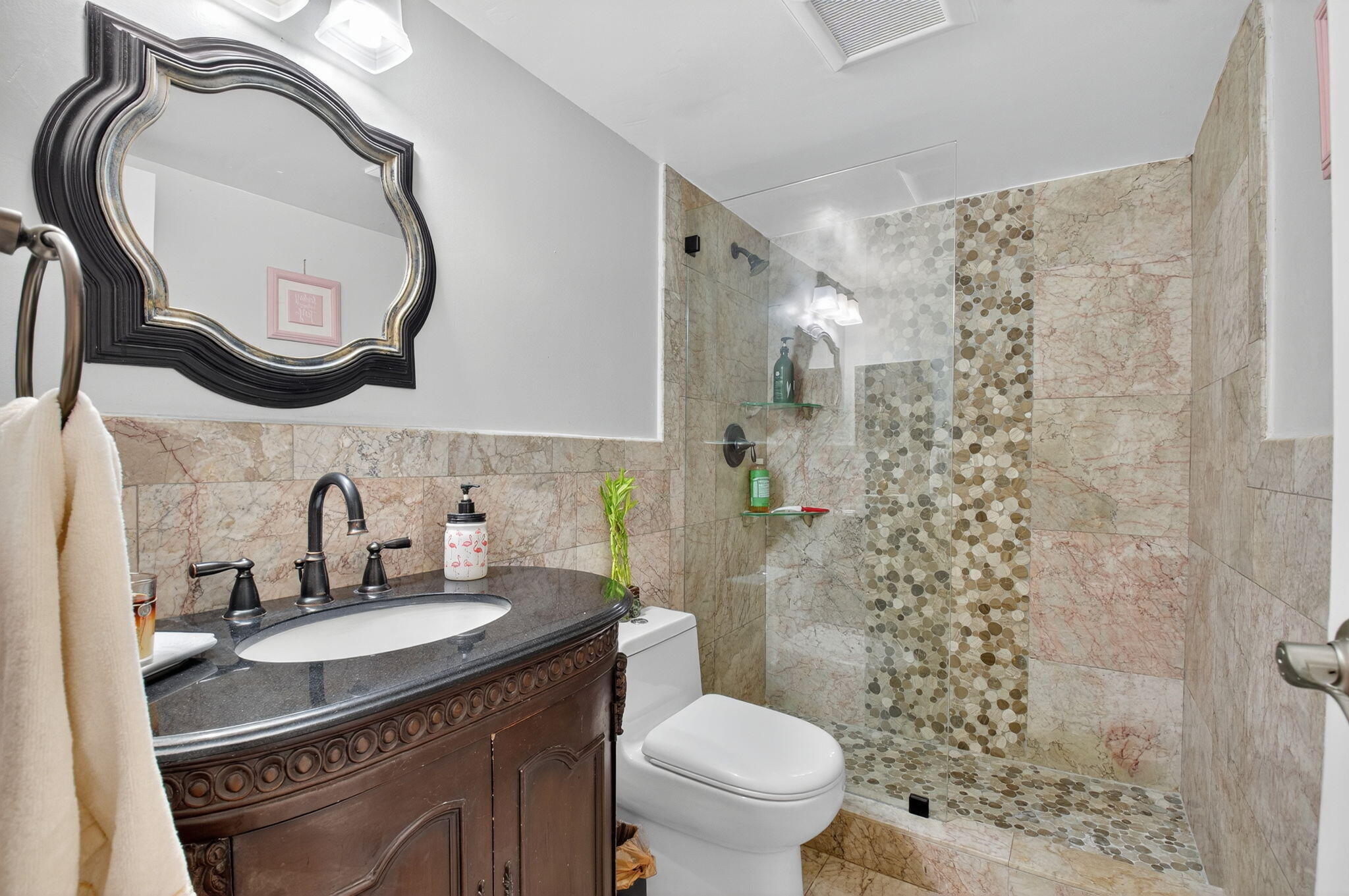 900 Southwest 9th St Circle, Unit 102 Boca Raton, FL 33486 - Photo 8 of 16 2nd Bathroom