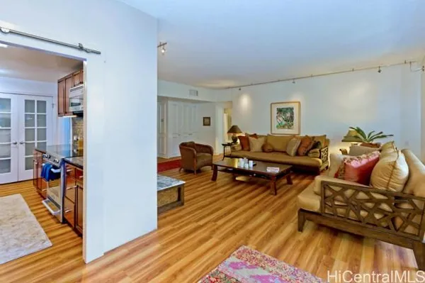 $7,500 | 4999 Kahala Avenue, Unit 325, Honolulu, HI 96816