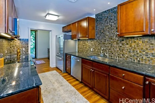 $7,500 | 4999 Kahala Avenue, Unit 325, Honolulu, HI 96816