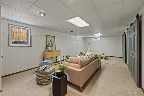 $564,900 | 5436 Blodgett Avenue, Downers Grove, IL 60515