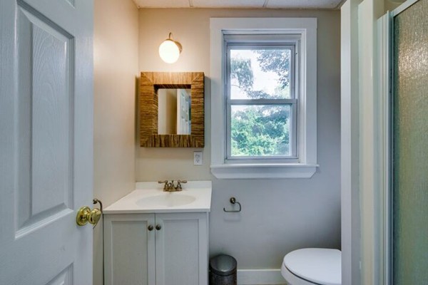 137 Bedford Road Woburn, MA 01801 - Photo 6 of 12 Gallery Image 6