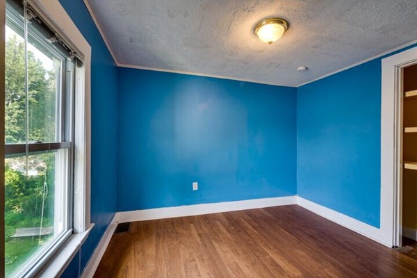 137 Bedford Road Woburn, MA 01801 - Photo 10 of 12 Gallery Image 10