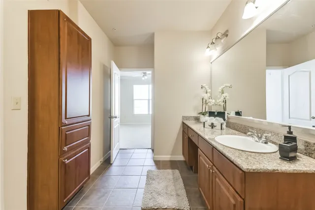 $244,500 | 1711 Old Spanish Trail, Unit 343, Houston, TX 77054