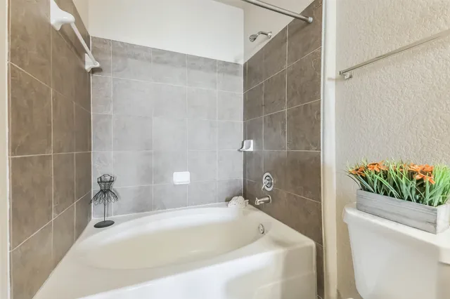 $244,500 | 1711 Old Spanish Trail, Unit 343, Houston, TX 77054