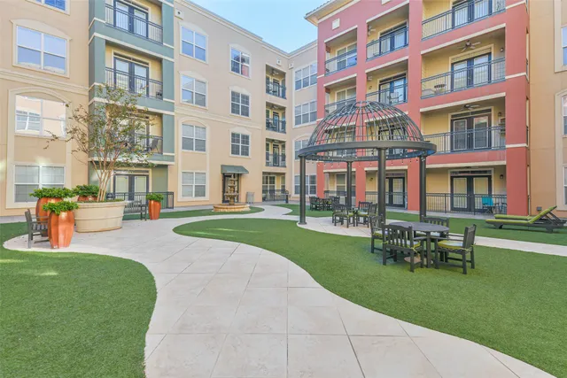 $244,500 | 1711 Old Spanish Trail, Unit 343, Houston, TX 77054