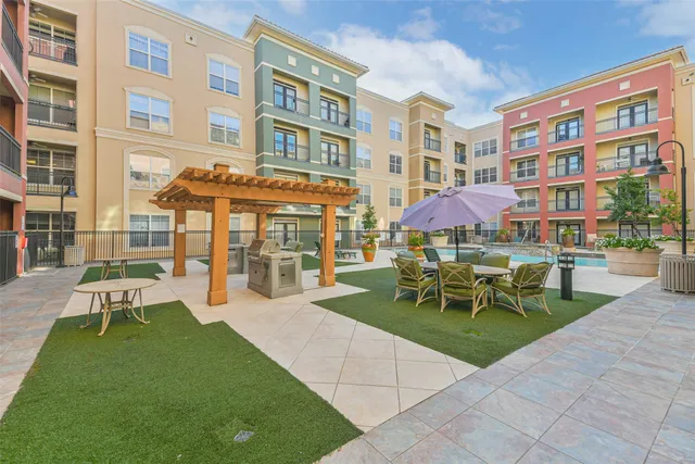 $244,500 | 1711 Old Spanish Trail, Unit 343, Houston, TX 77054