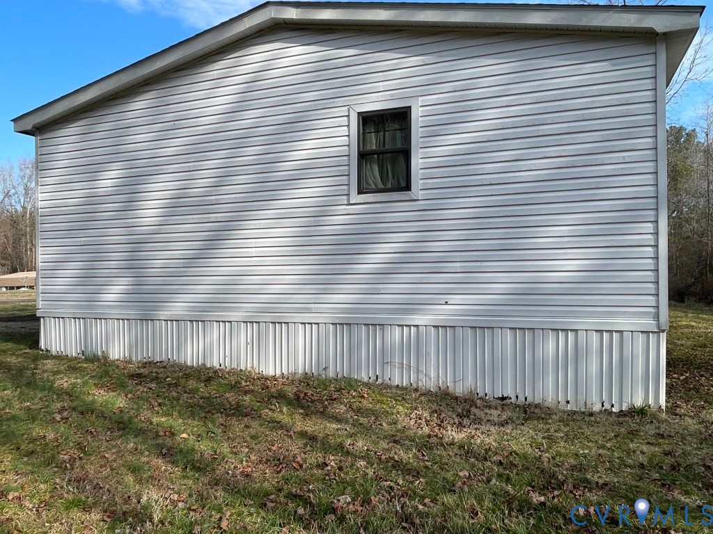 97 Buster Lane West Point, VA 23181 - Photo 5 of 32