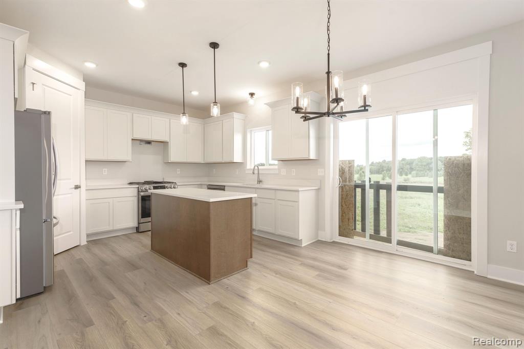 3240 Cedar Lake Road Howell, MI 48843 - Photo 9 of 40