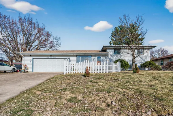 $339,000 | 3512 McKnight Road North, White Bear Lake, MN 55110