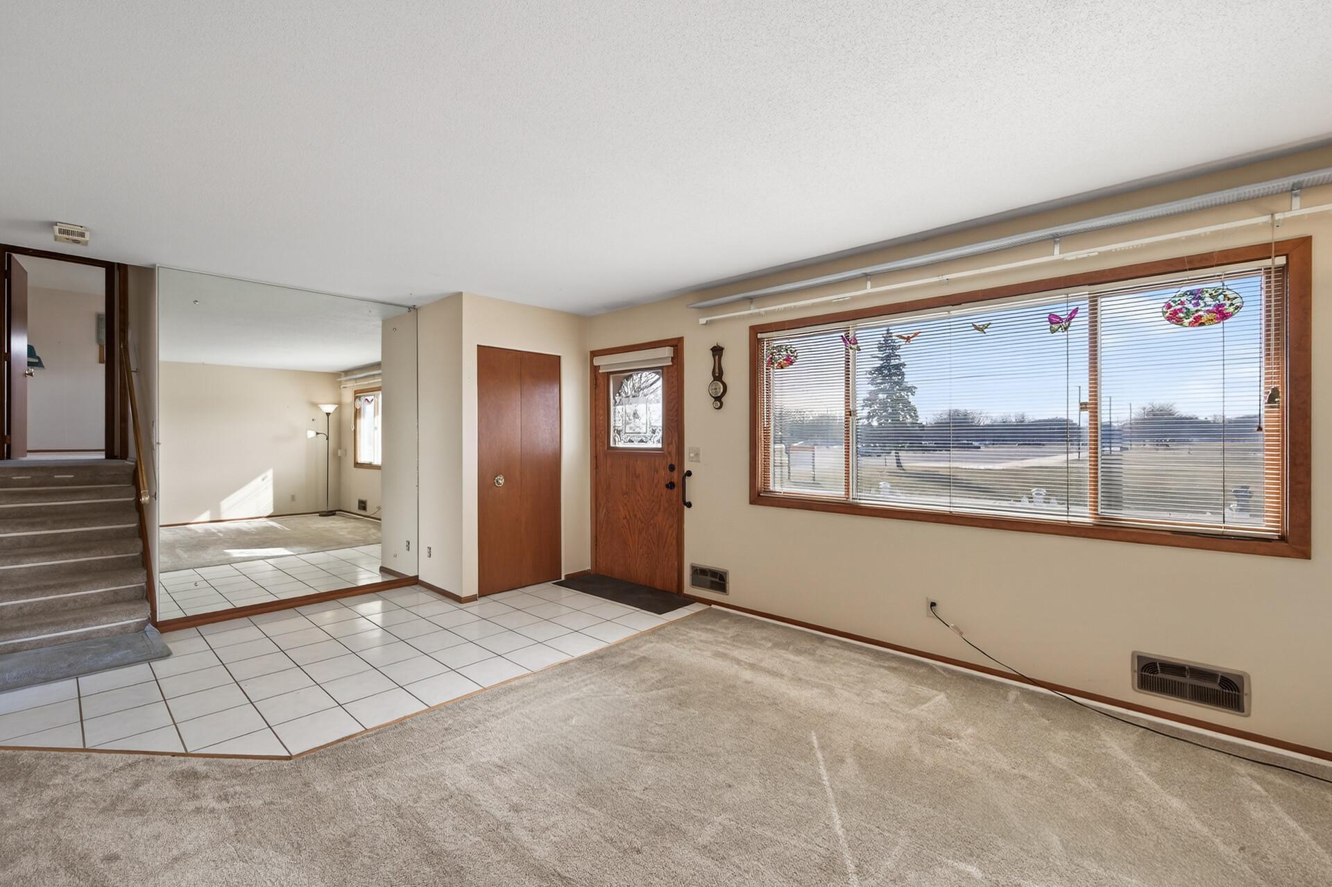 3512 McKnight Road North White Bear Lake, MN 55110 - Photo 5 of 29