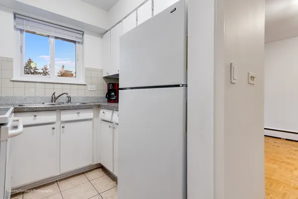 $149,999 | 1509 Brown Street, Unit 11E, Des Plaines, IL 60016