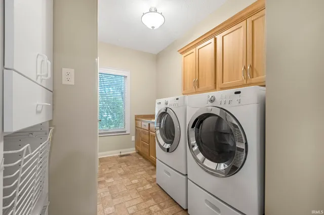 $979,900 | 1618 Autumn Run, Fort Wayne, IN 46845