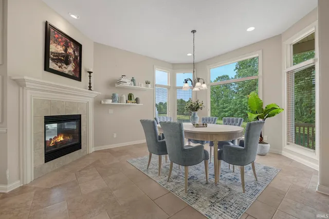 $979,900 | 1618 Autumn Run, Fort Wayne, IN 46845