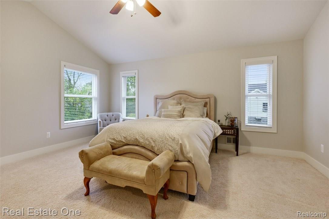 330 North Alice Avenue Rochester, MI 48307 - Photo 20 of 31 dsc05209-dsc05211.jpg