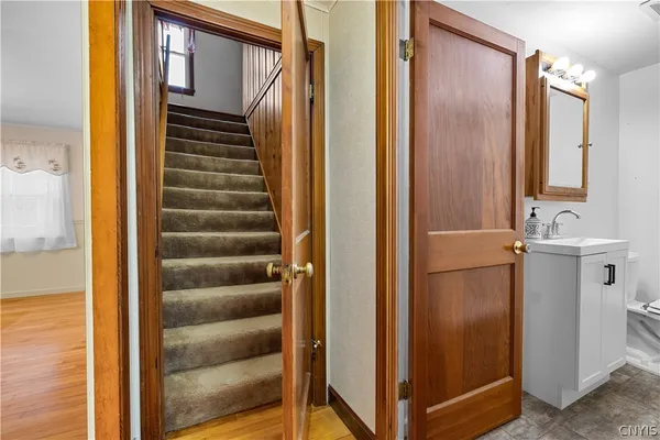 $329,900 | 65 Sherrill Lane, New Hartford, NY 13413