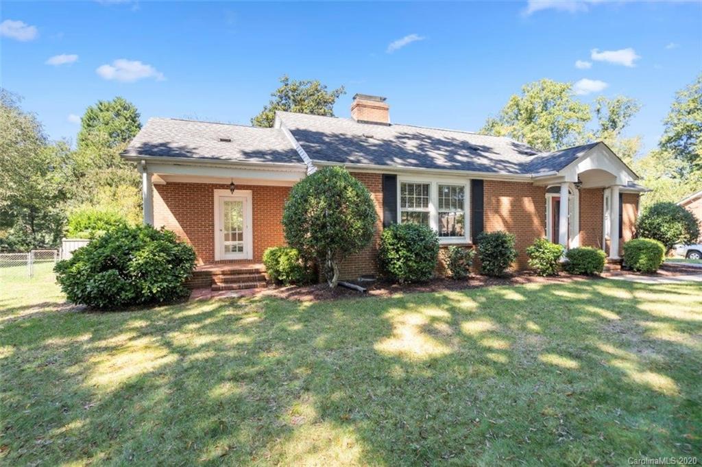 6000 Sharon Road Charlotte, NC 28210 - Photo 3 of 41 Gallery Image 3