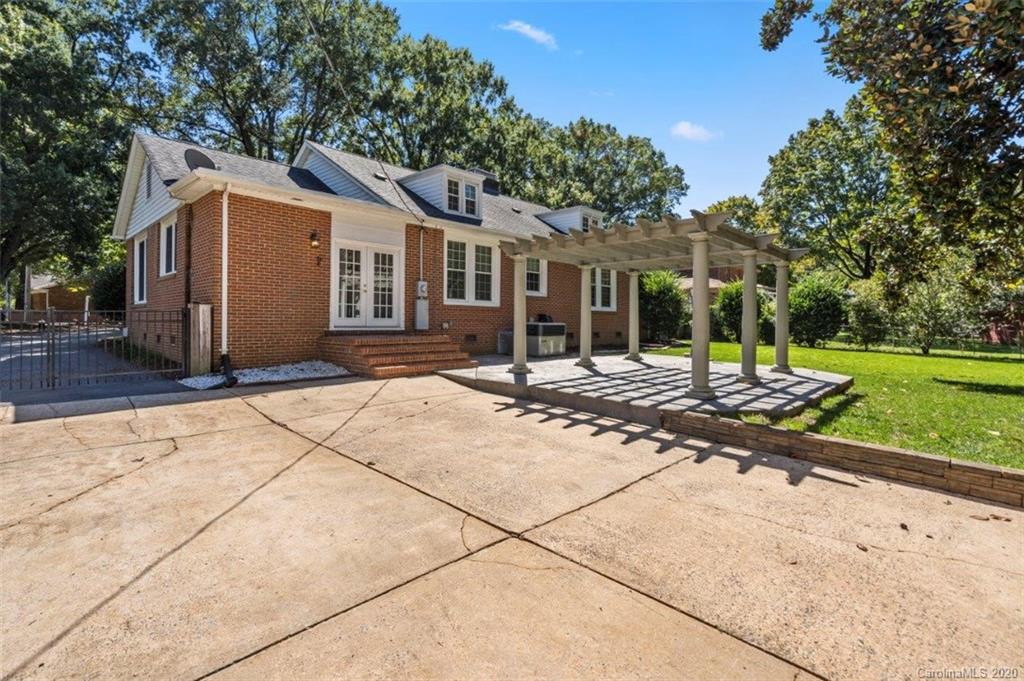6000 Sharon Road Charlotte, NC 28210 - Photo 36 of 41 Gallery Image 36