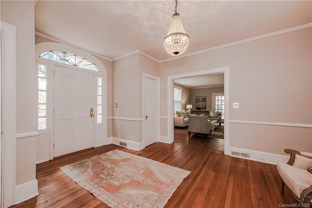 6000 Sharon Road Charlotte, NC 28210 - Photo 6 of 41 Gallery Image 6