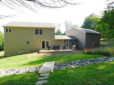 960 Underwood Road Vestal, NY 13850 - Photo 2 of 20 Gallery Image 2