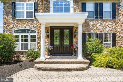$1,699,000 | 6723 Point Pleasant Pike, New Hope, PA 18938