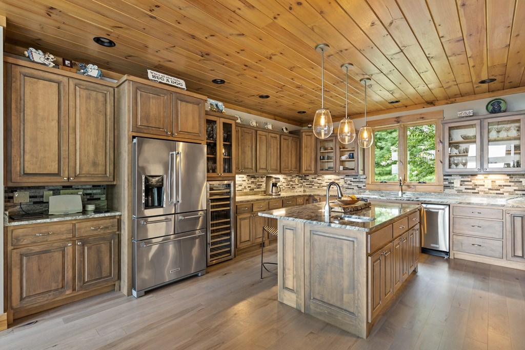 308 Woodthrush Drive Blue Ridge, GA 30513 - Photo 12 of 60