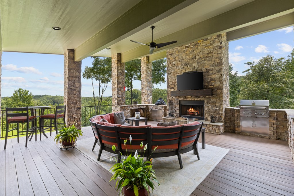 308 Woodthrush Drive Blue Ridge, GA 30513 - Photo 16 of 60