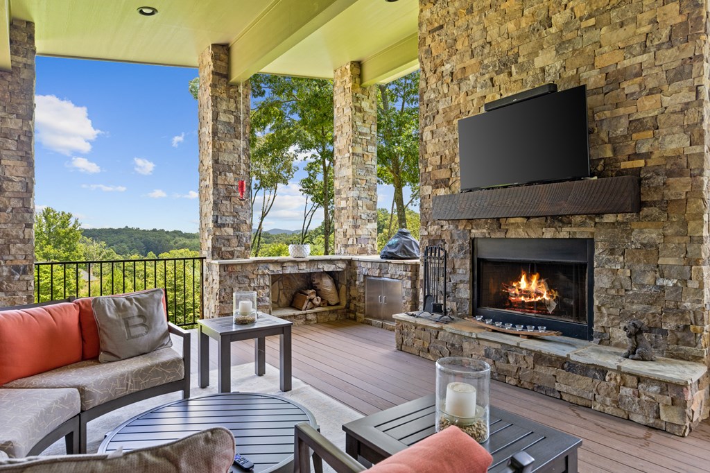 308 Woodthrush Drive Blue Ridge, GA 30513 - Photo 18 of 60