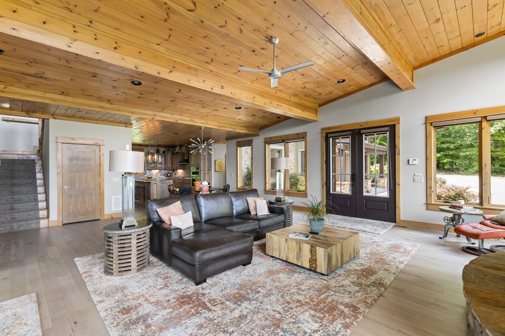 308 Woodthrush Drive Blue Ridge, GA 30513 - Photo 5 of 60