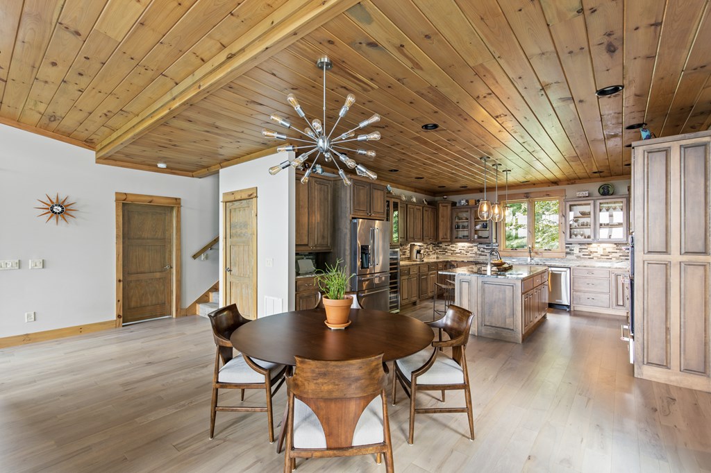 308 Woodthrush Drive Blue Ridge, GA 30513 - Photo 7 of 60