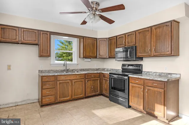 $315,000 | 640 Raywell Avenue, Union Bridge, MD 21791