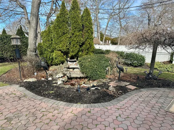 $850,000 | 46 Wilmont Turn, Coram, NY 11727