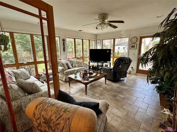 $850,000 | 46 Wilmont Turn, Coram, NY 11727