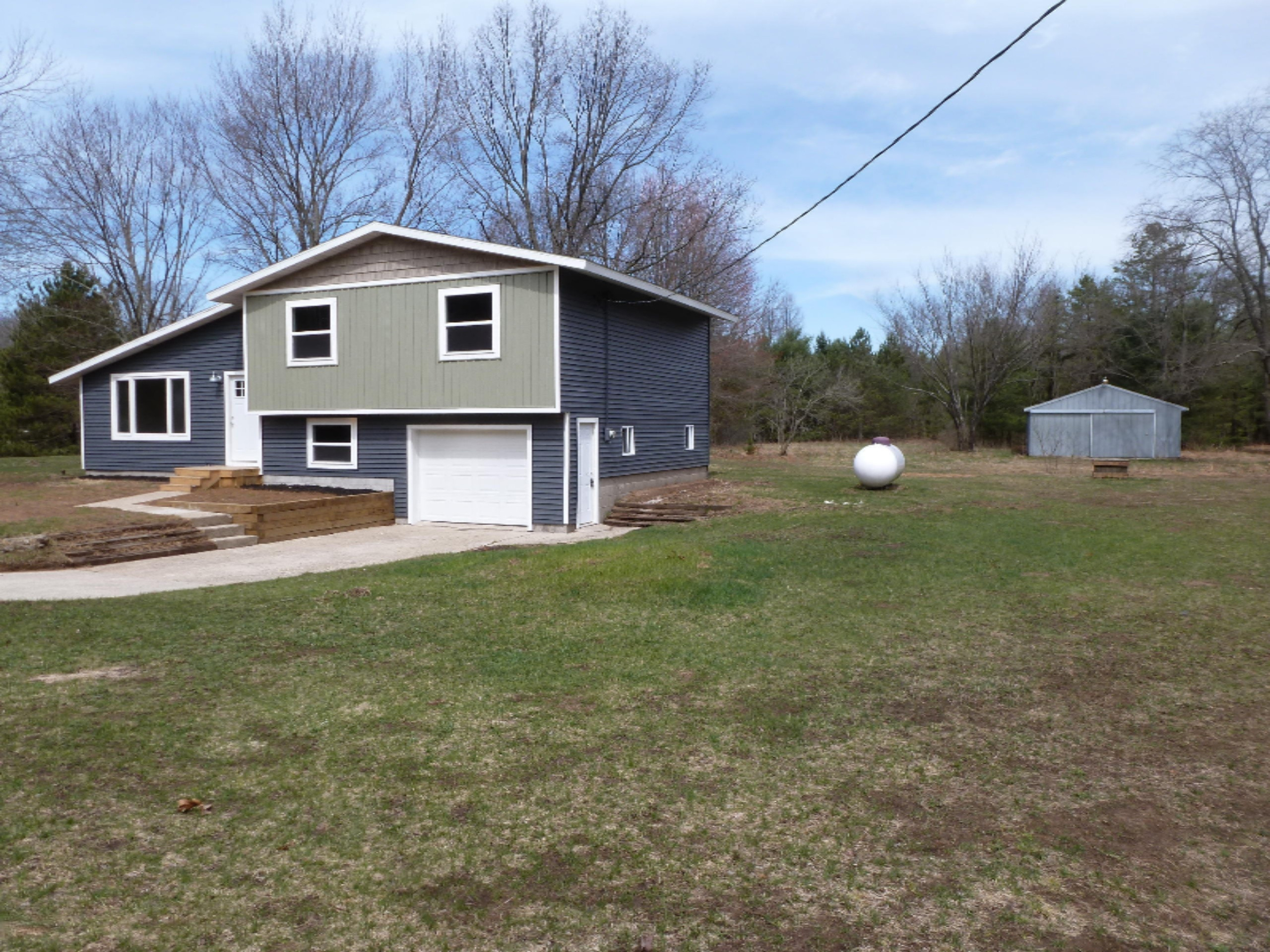 3360 West Riley-Thompson Road Whitehall, MI 49461 - Photo 3 of 33 3-Side