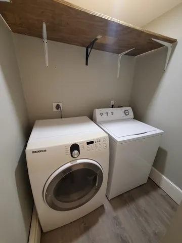 $2,300 | 392 East Center Street, Unit 2, West Bridgewater, MA 02379