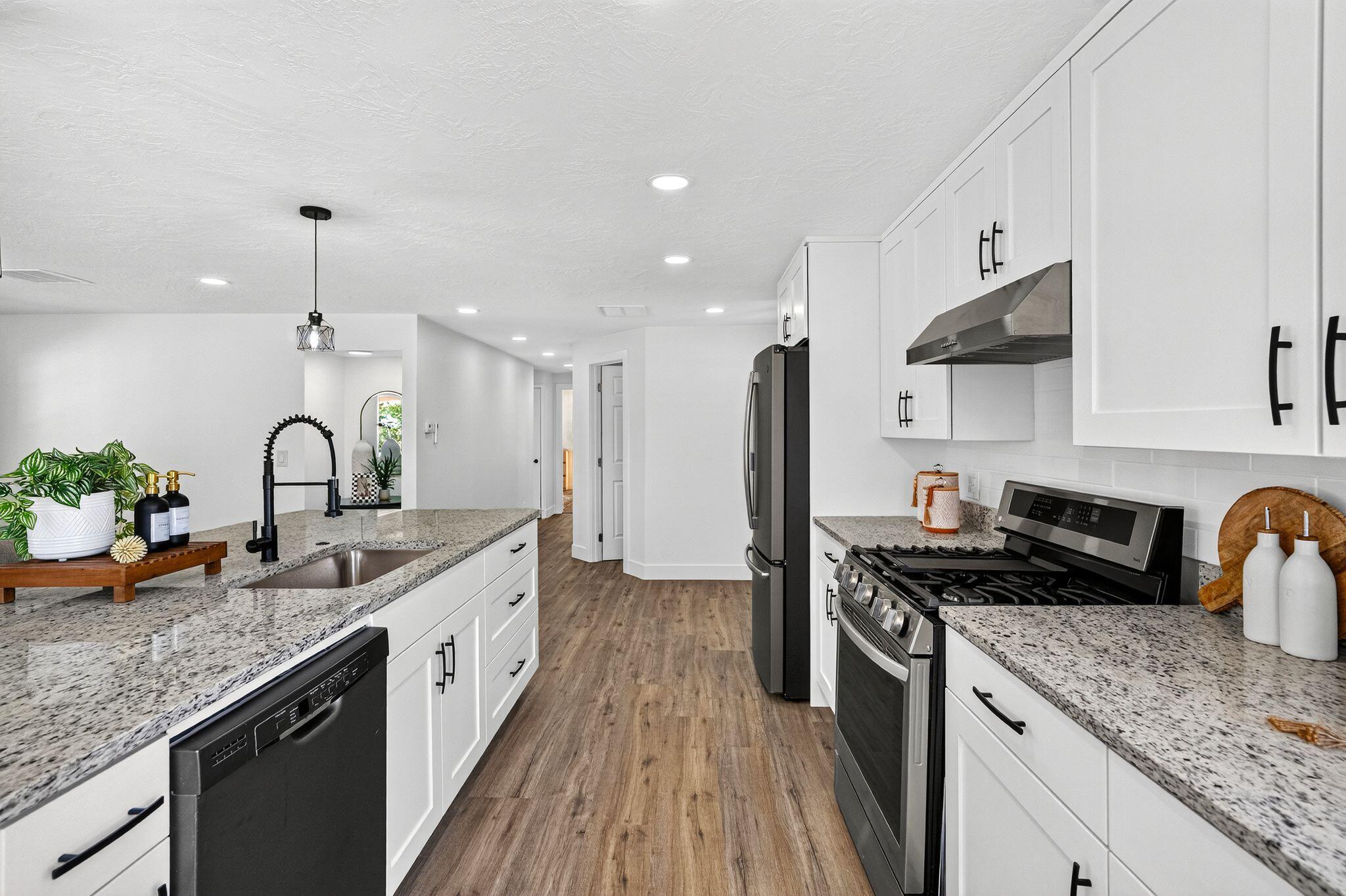 330 North Main Street Leeds, UT 84746 - Photo 24 of 49 DSC07938