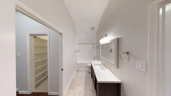 $1,900 | 90 South Cobble Hill Circle, The Woodlands, TX 77381