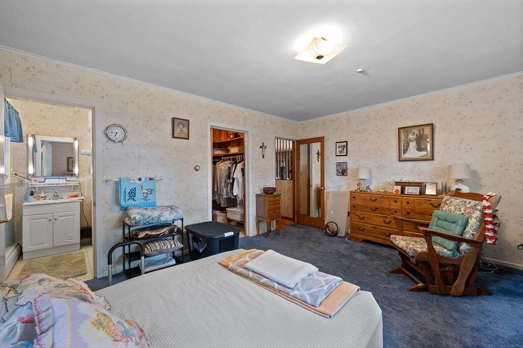 20 Indian Point Road Webster, MA 01570 - Photo 17 of 26