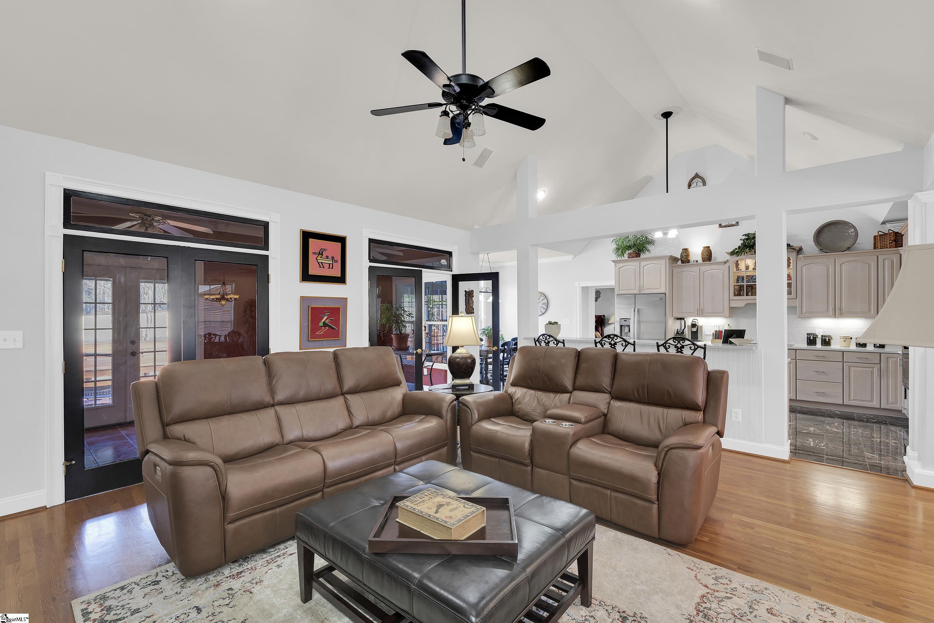 186 Pheasant Way Fountain Inn, SC 29644 - Photo 8 of 37 Gallery Image 8