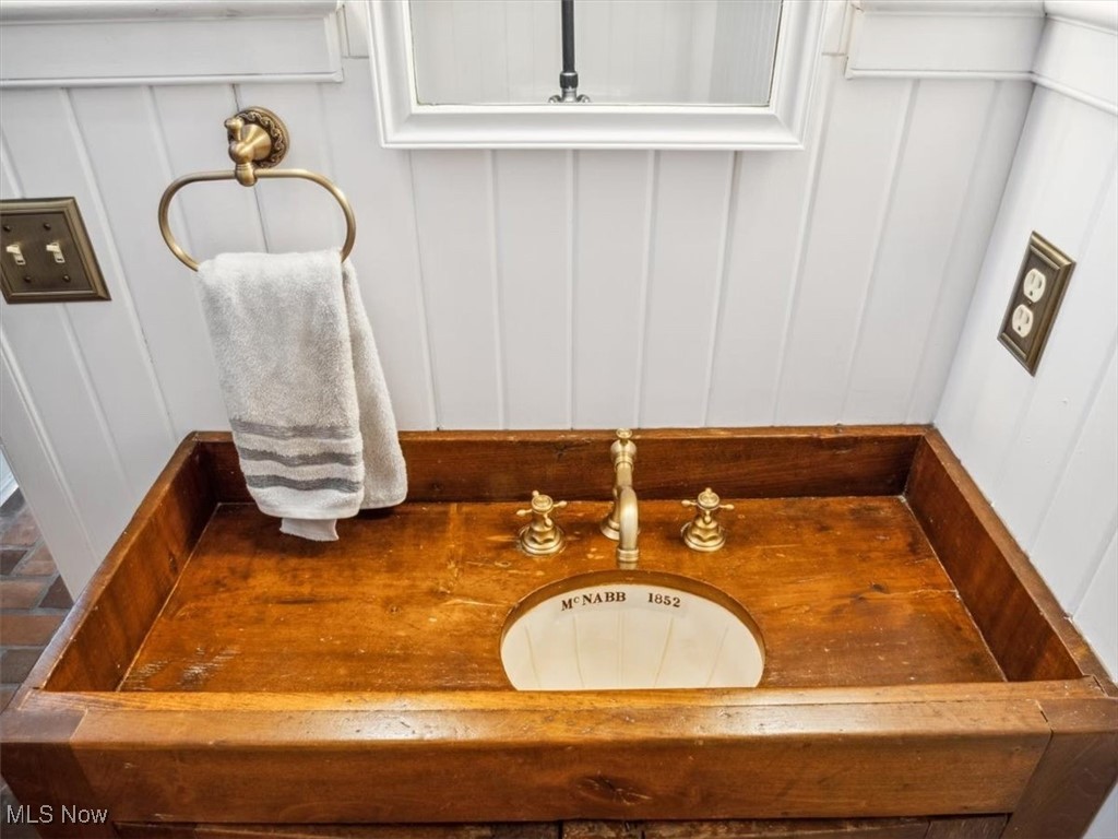 28 Riverside Drive Poland, OH 44514 - Photo 24 of 46 1st floor full bath with vintage sink and vanity