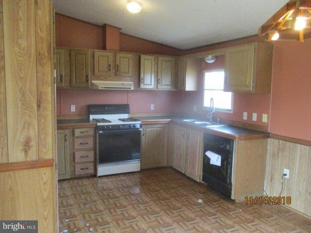 10937 Salt Barn Road Laurel, DE 19956 - Photo 3 of 12 Kitchen