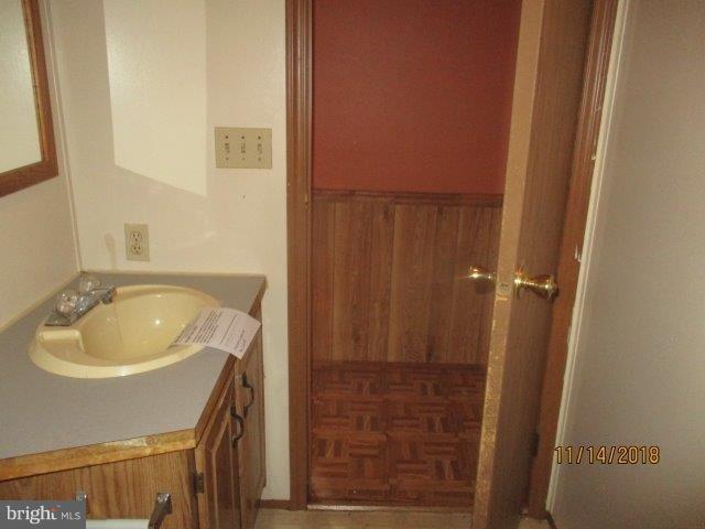 10937 Salt Barn Road Laurel, DE 19956 - Photo 9 of 12 Bathroom